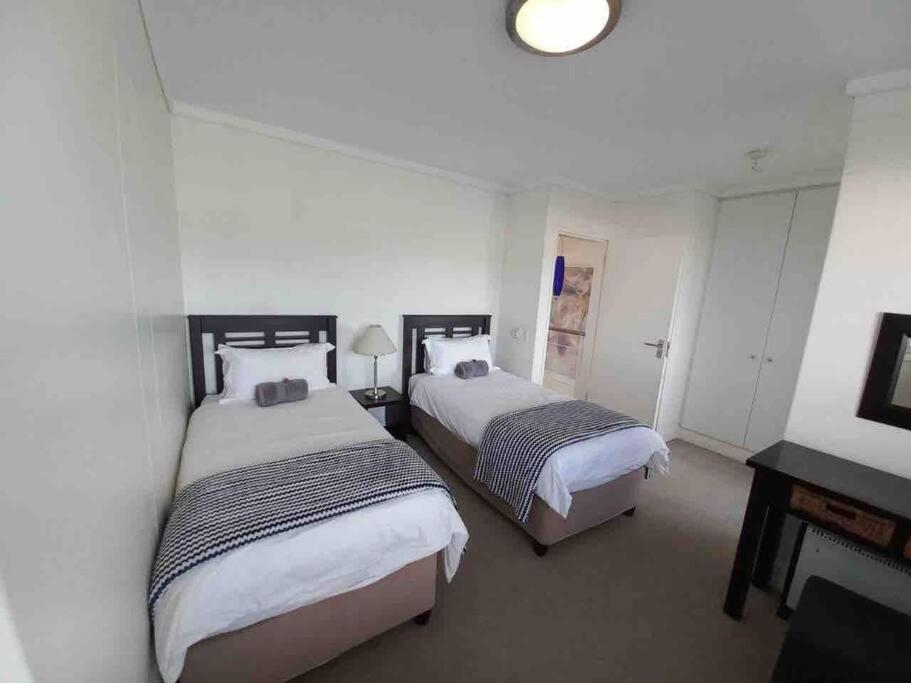 Waterfront - 1 South Quay Lovely Two Bed On Water Knysna Eksteriør billede