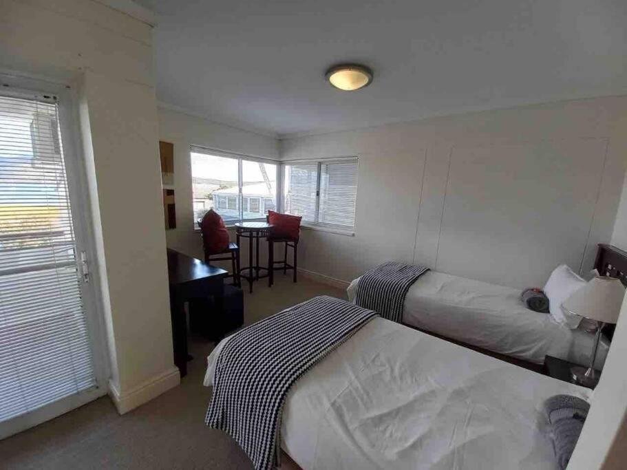 Waterfront - 1 South Quay Lovely Two Bed On Water Knysna Eksteriør billede